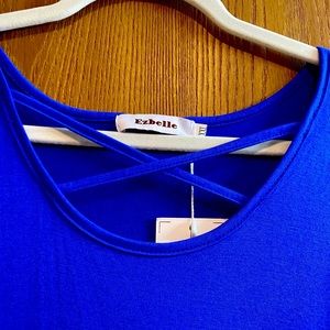 Blue maxi XXL neckline accent